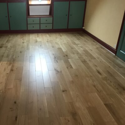 Comment bien entretenir un parquet massif ?